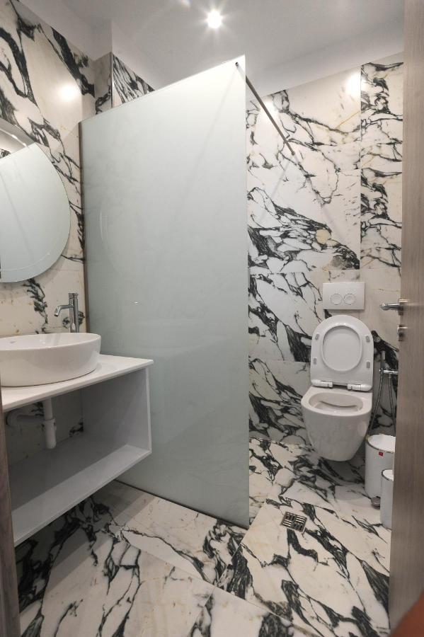 ساراندا Afrodite Suites المظهر الخارجي الصورة