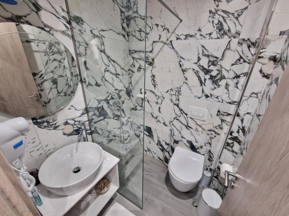 ساراندا Afrodite Suites المظهر الخارجي الصورة